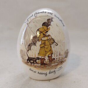 Vintage 1973 Holly Hobbie Good Friends are Sunshine On A Rainy Day Porcelain Egg